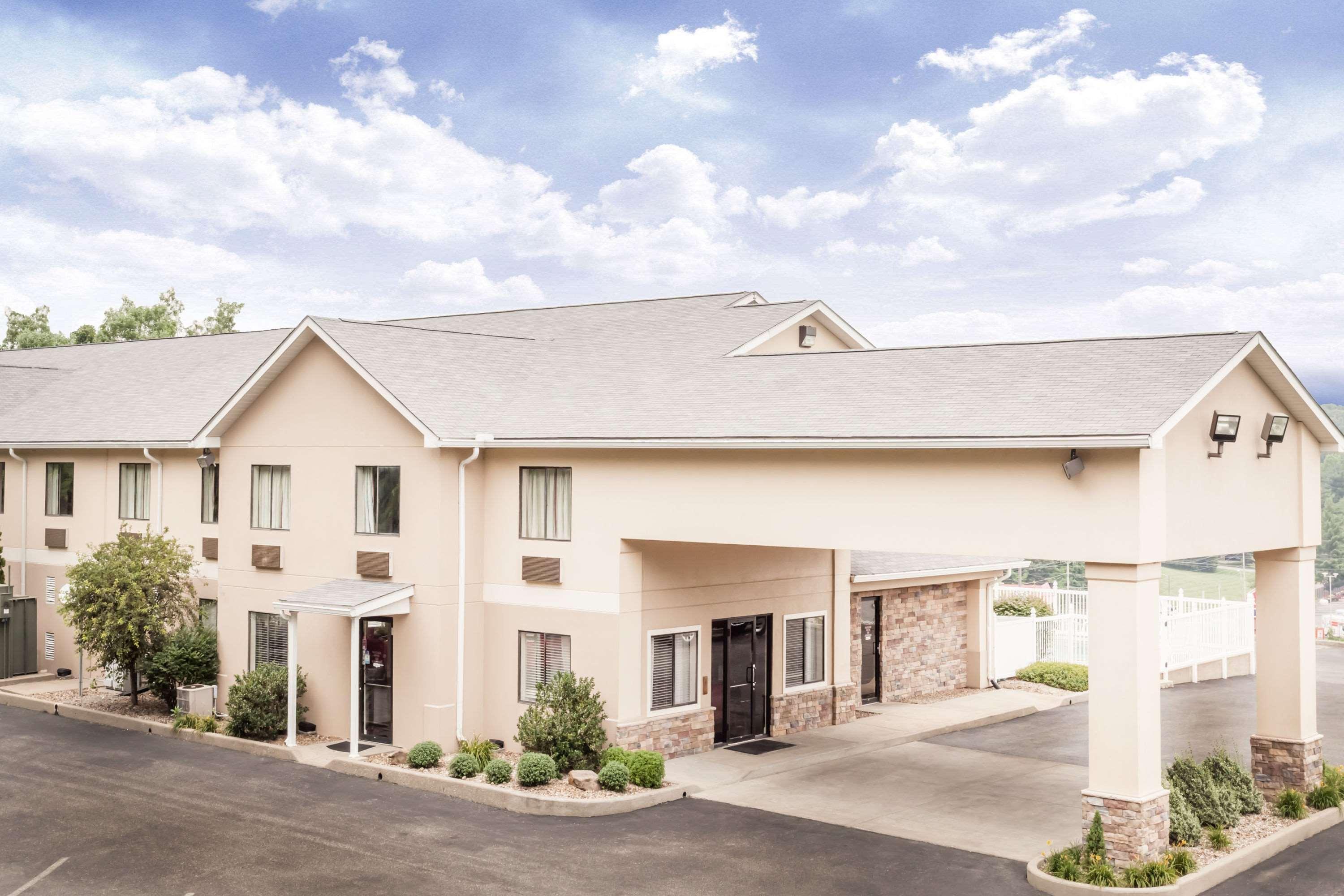 Ramada By Wyndham Tell City Dış mekan fotoğraf