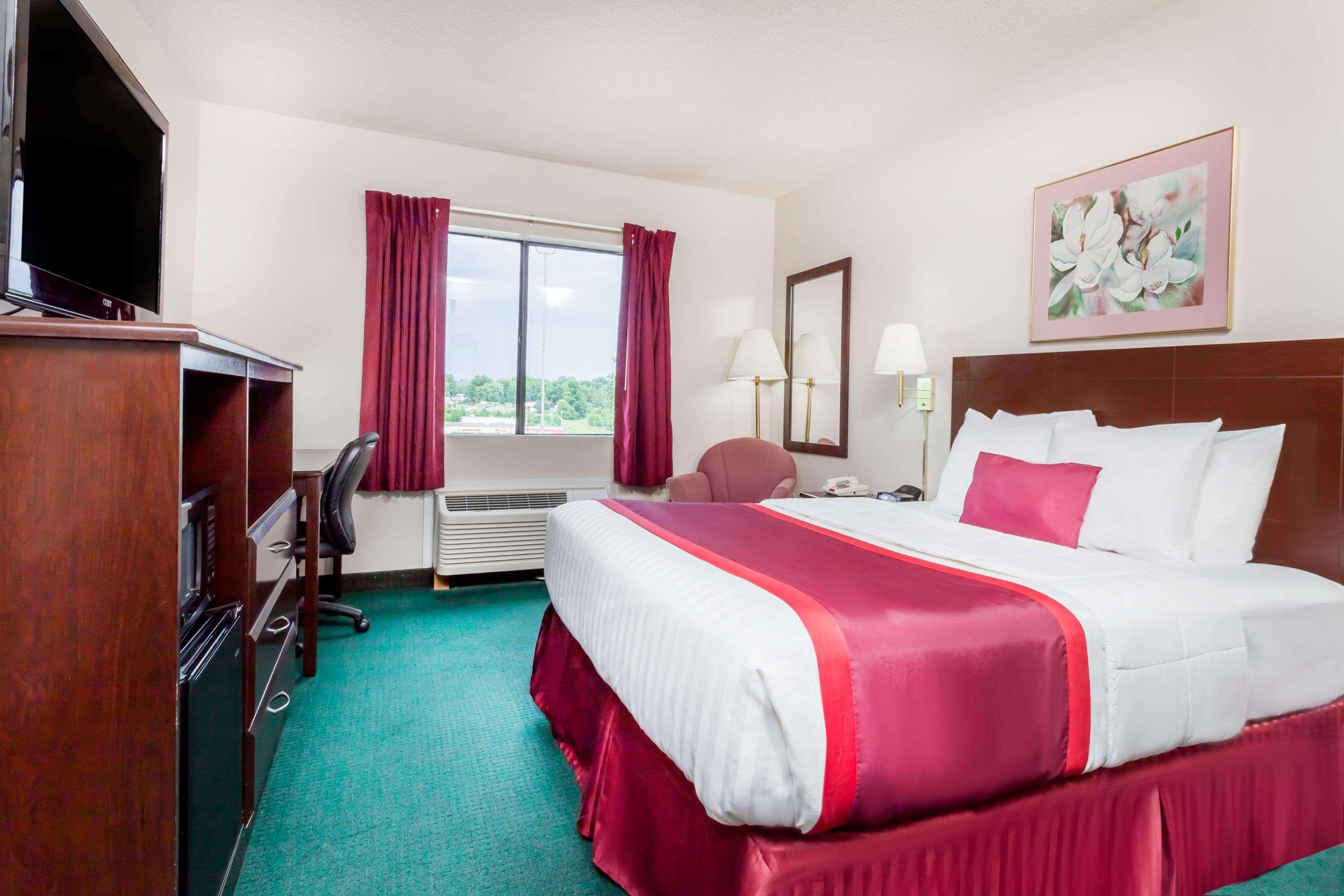Ramada By Wyndham Tell City Dış mekan fotoğraf