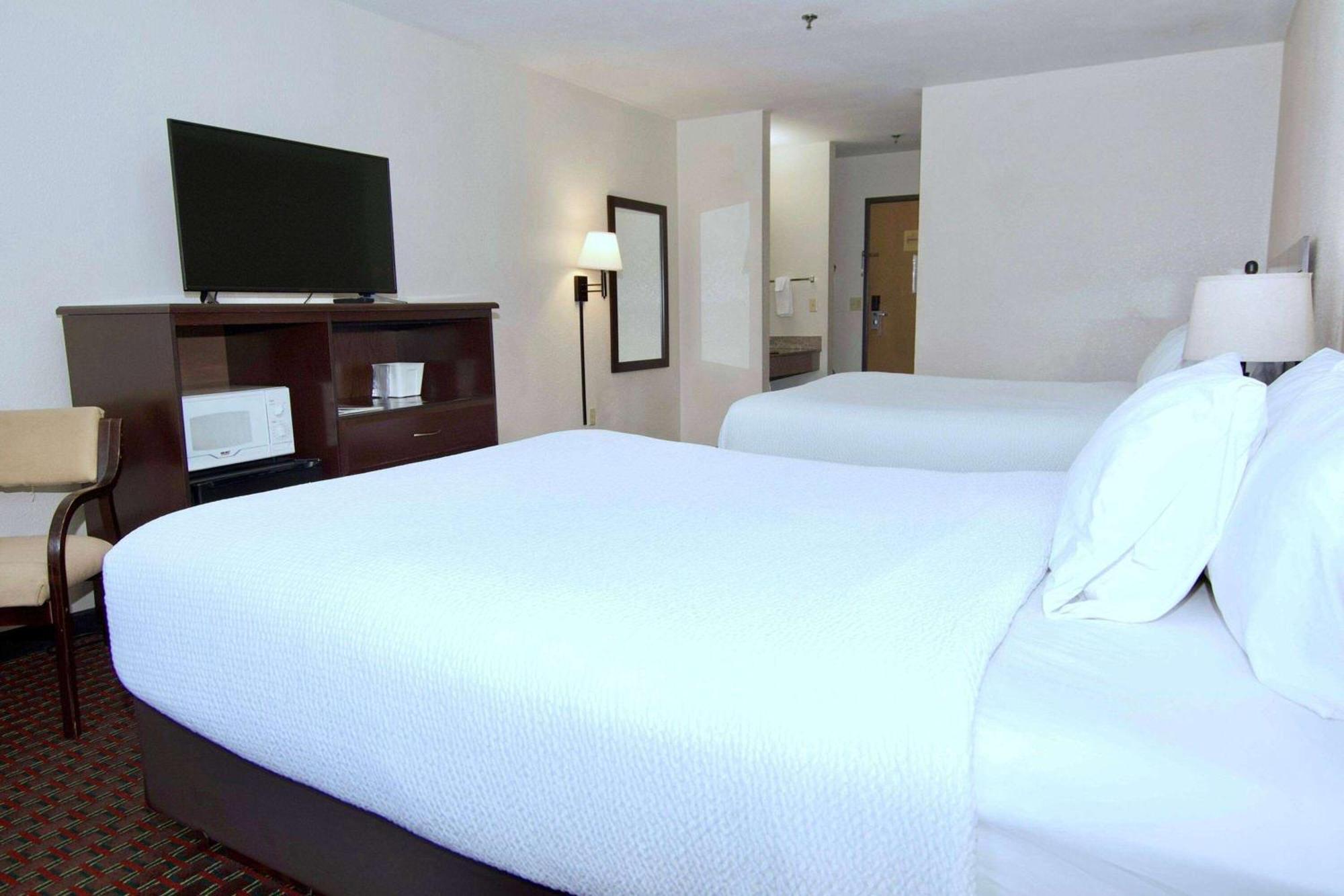 Ramada By Wyndham Tell City Dış mekan fotoğraf