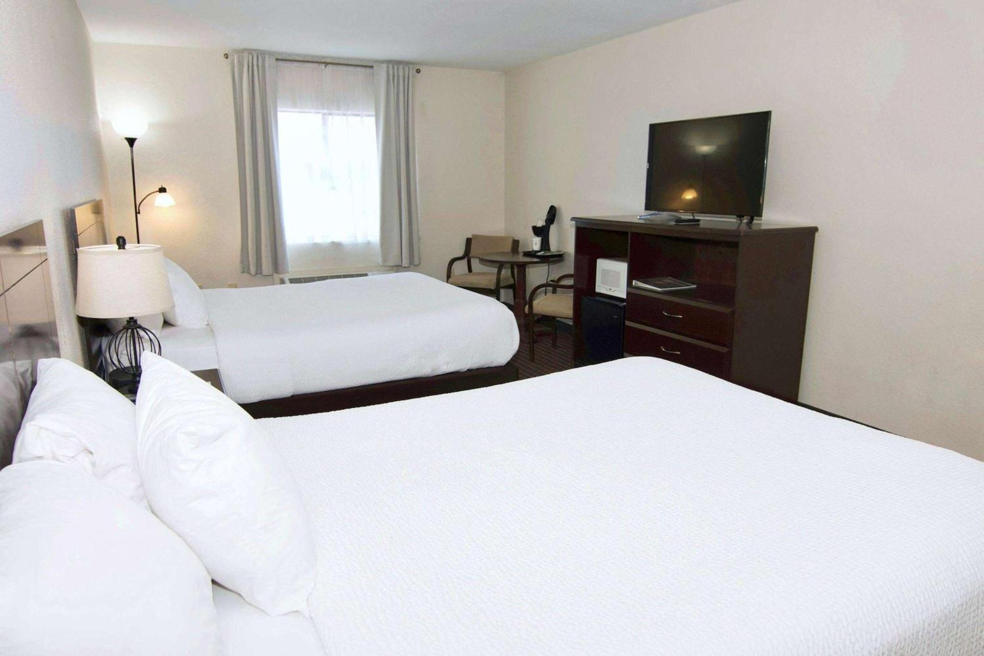 Ramada By Wyndham Tell City Dış mekan fotoğraf